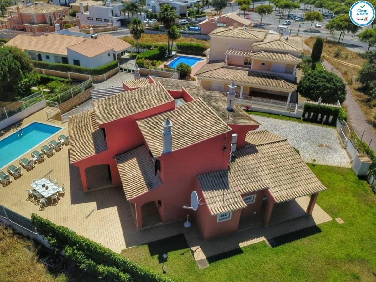 Villa Mikael - Free Wi-Fi - Aircon - Private Pool By Bedzy Albufeira Eksteriør billede